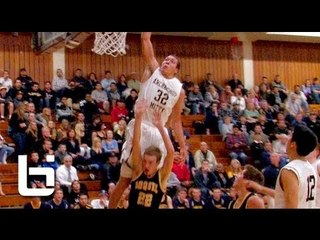 Aaron Gordon Dunks All Over Defender While His Teammates Laugh at It!