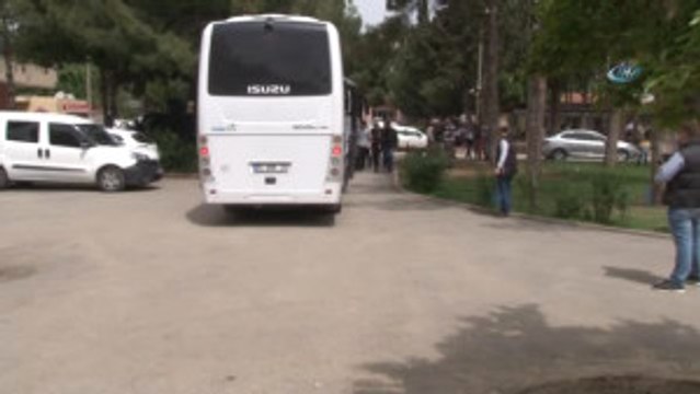 Deaş Şüphelisi 16 Kişi Adliyeye Sevk Edildi