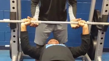 Accident pendant une séance de musculation