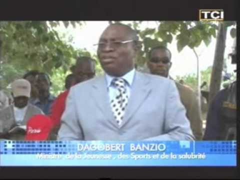 Les Ministres Dagobert Banzio et Gnamien Konan soulagent les ivoiriens réfugiés au Libéria