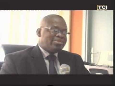 Paiement des salaires Les fonctionnaires ont pris d'assaut les banques