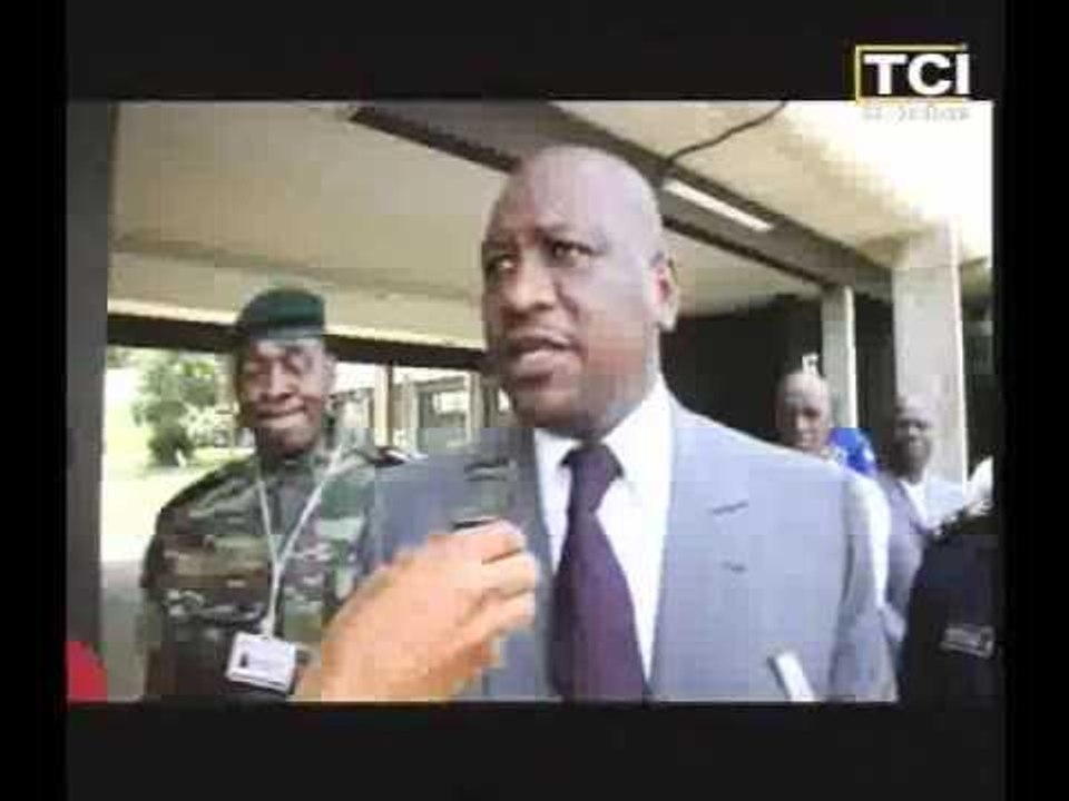 Le Ministre Hamed bakayoko visite l'Ecole Nationale de Police