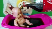 Mete Niloya'nın Oyuncak Bebeğini Kola ile Yıkıyor Çok Eğlenceli - Niloya Çizgi Film ,2017