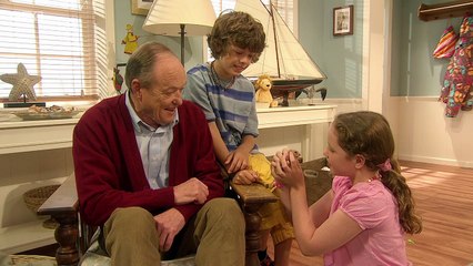 Grandpa In My Pocket - S1E02. How to Handle a Hamster