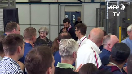 GB/élection: un choix très clair entre stabilité et chaos (May)