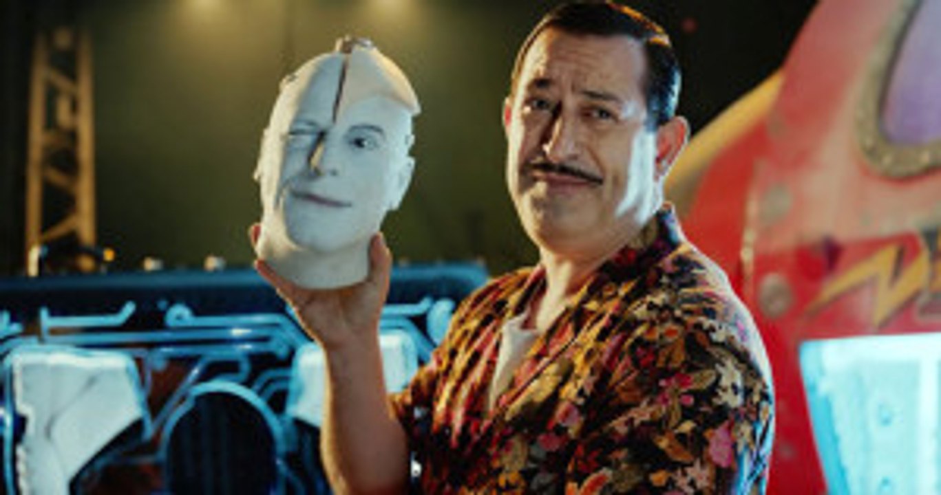 Cem Yılmaz'dan "Arif V 216"ya Özge Özberk Transferi