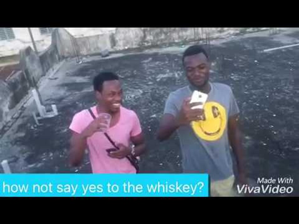 Donner de l'alcool à son pote