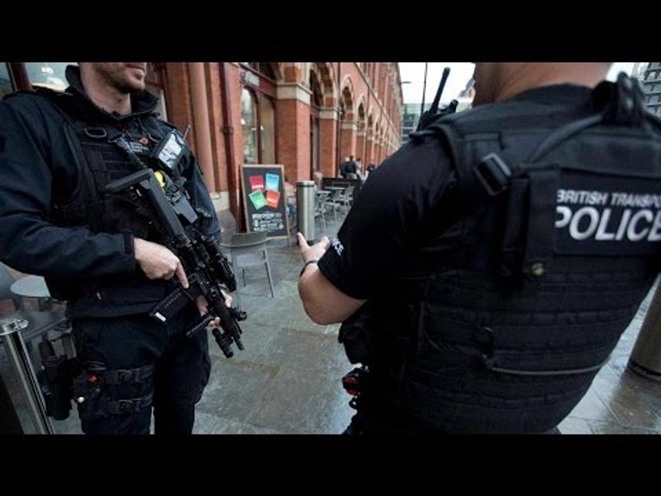 British lawmaker Jo Cox dies after being stabbed and shot | Oneindia News