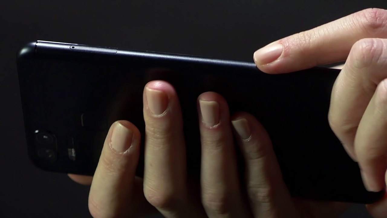 Official Unboxing - ZenFone 3 Zoom ¦ ASUS