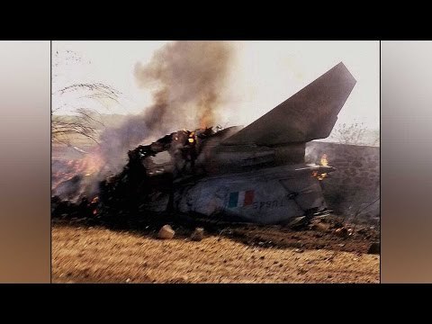 IAF fighter plane MiG-27 crashes in Rajasthan, pilot safe | Oneindia News
