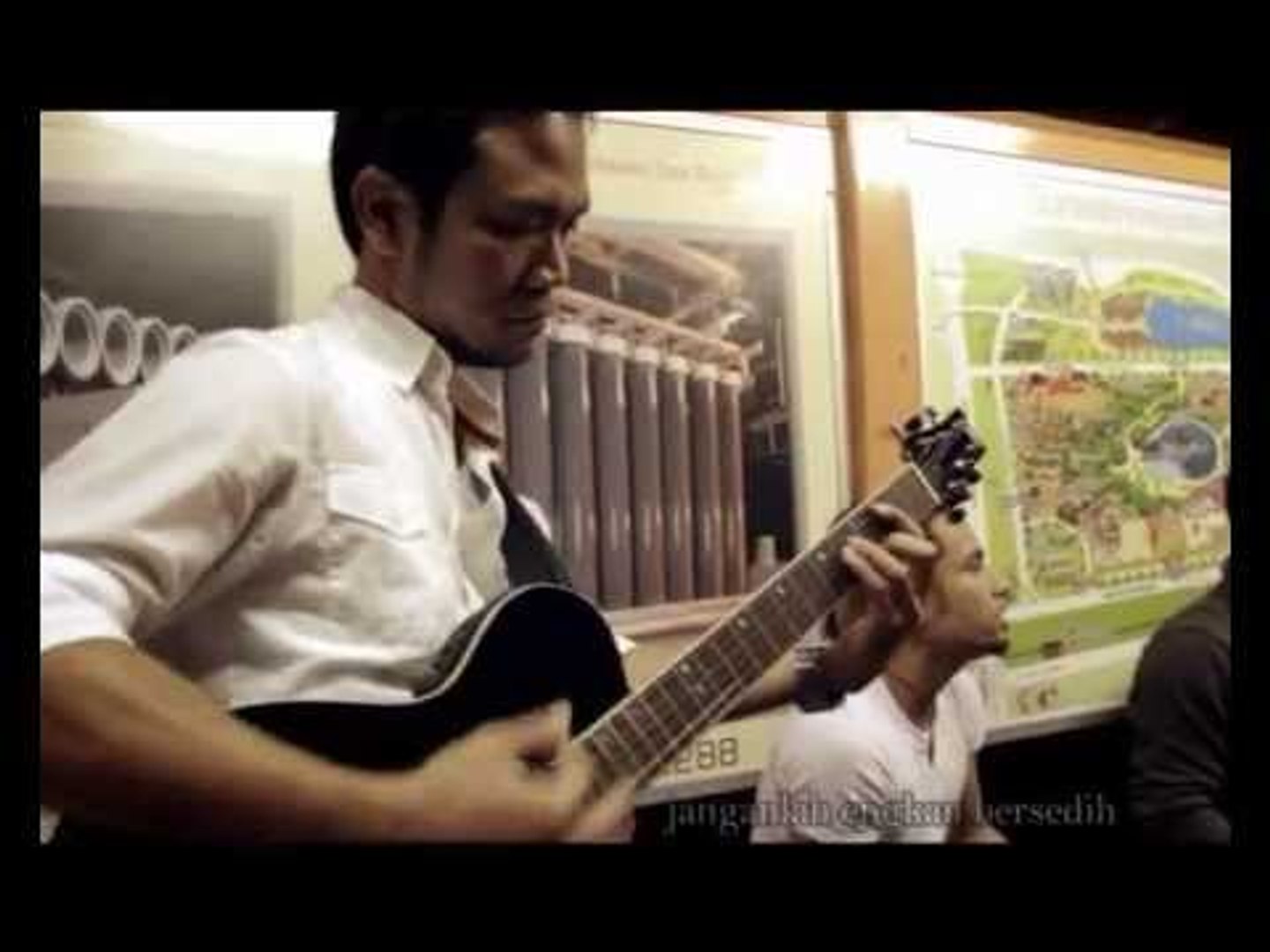 ⁣Indie Mice - Rindu-Rindukanlah Diriku (Official Music Video)