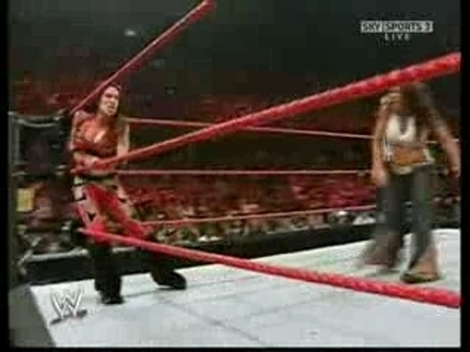 WWE RAW LIVE 02/10/2007 PART 8