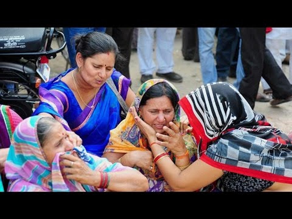 Hindu priest hacked to death in Bangladesh by Islamist militants | Oneindia News