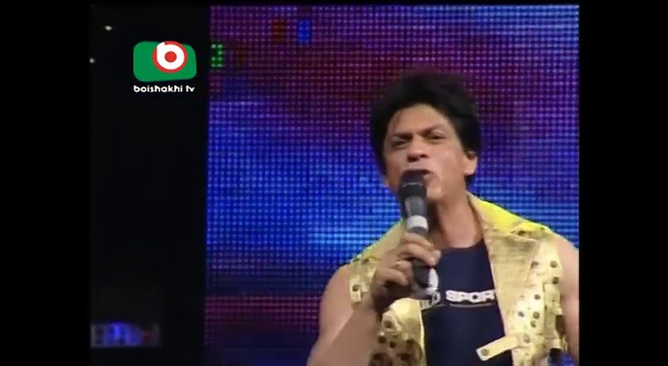 om shanti om - Sharukh & Rani Mukarji performance - Sharukh Khan Live in Dhaka - YouTube
