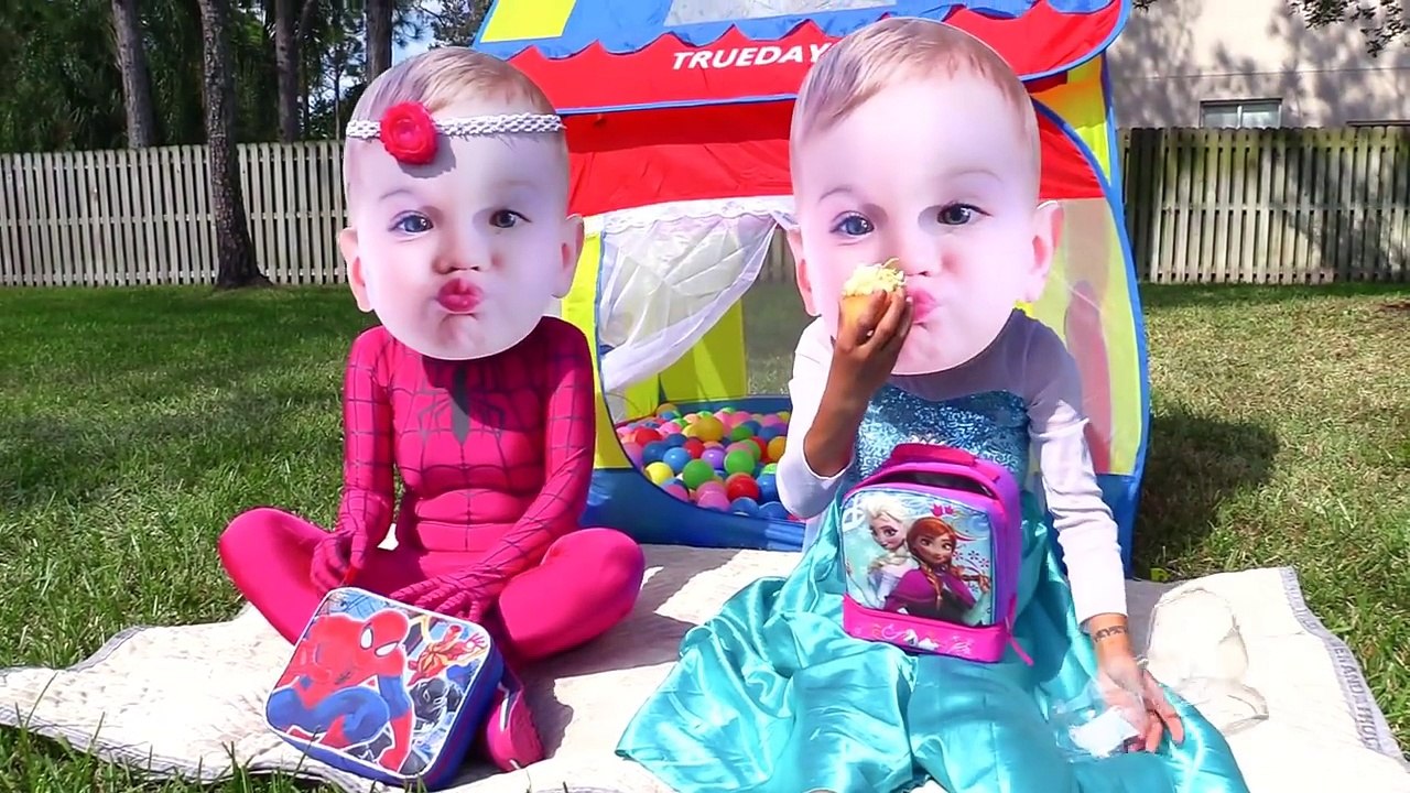Crying Baby Lunch w/ Frozen Elsa, Spiderman, Joker, Pink Spidergirl funny superhero video