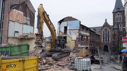Démolition d'immeubles à Bomel ( Namur )