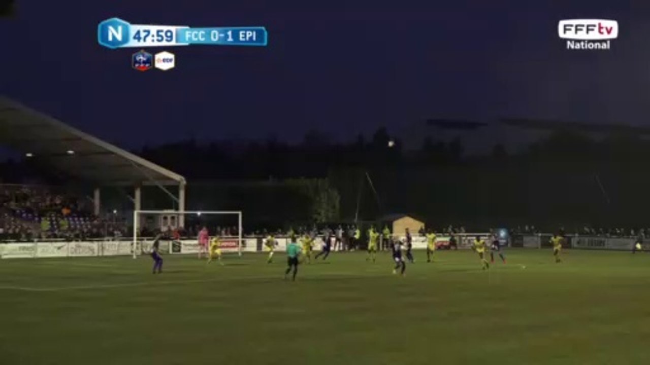 Coup franc à 40m