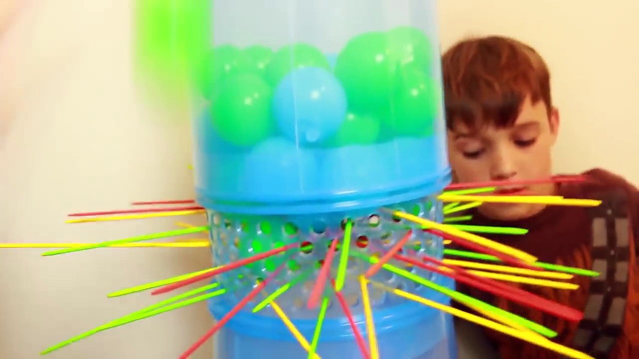 Biggest GIANT BEST KERPLUNK Game! Don't Let the Balls Fall Family Fun Game Night Surprise Prizes