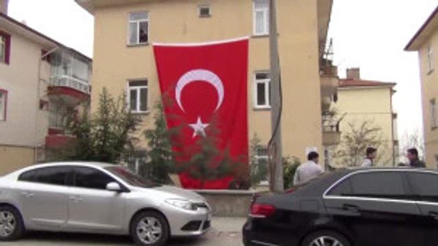 Şırnak'taki Terör Operasyonu - Şehit Uzman Jandarma Çavuş Turgay Uğantaş'ın Baba Evinde Yas Var