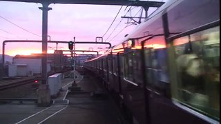 阪急電車1000系 C#1004×8R（1004F：リラックマ号・宝塚線バージョン）　豊中駅到着発車