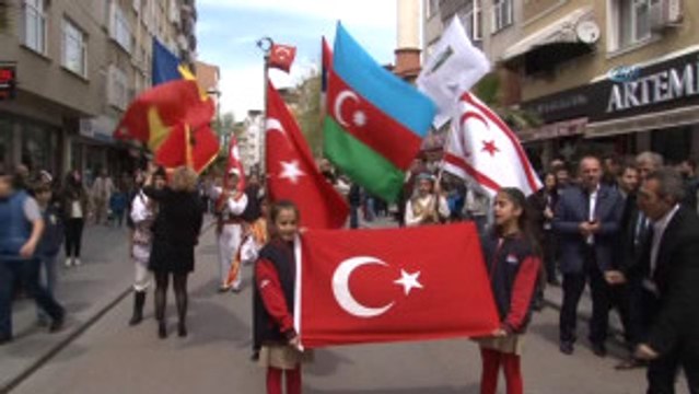 Gaziosmanpaşa'da Uluslararası Çocuk Şenliği Coşkusu