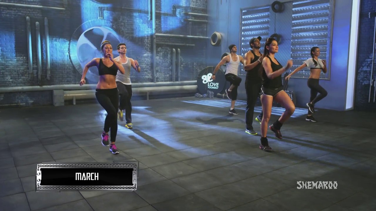 30 Min Fat Burning Cardio Workout - Bipasha Basu Unleash 'Full Routine' - Full Body Workout_20