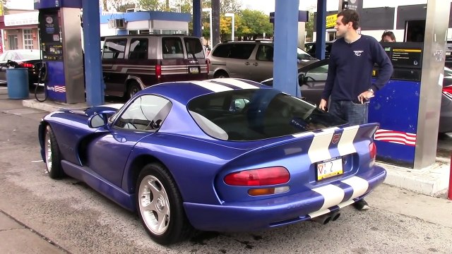 Dodge Viper Gas Mileage Challenge! City MPG vs. Hypermiling!