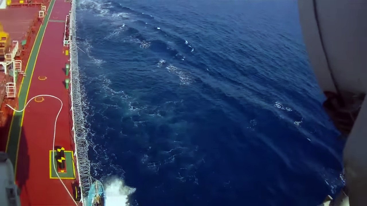 Gun Fire - Somali Pirates VS Ship's Private Security Guards