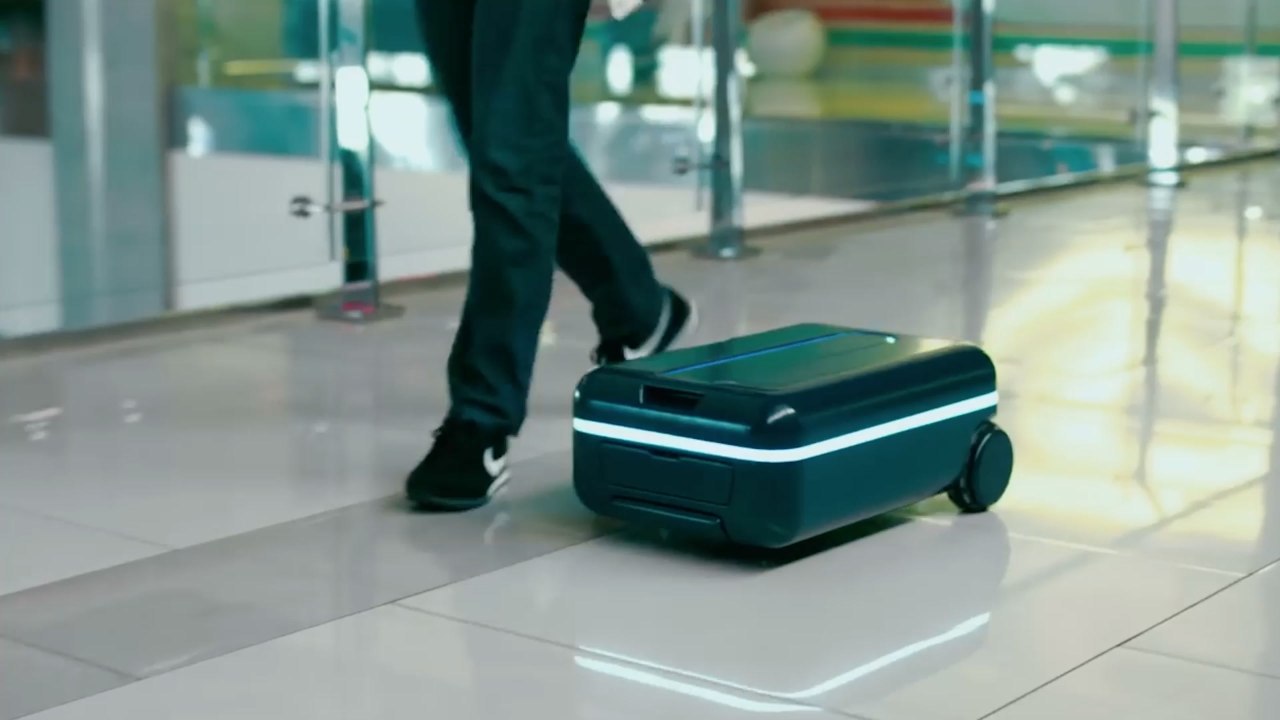 Have your suitcase follow you through the airport