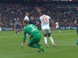 Trapp's horrific clearance almost costs PSG a goal