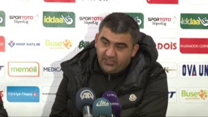 Ümit Özat: "Hedef Büyüyor"