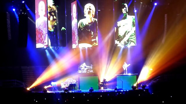 Muse - Cave - Hamburg Color Line Arena - 10/28/2009