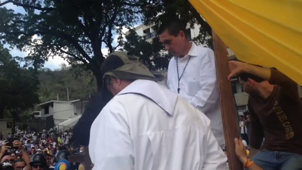 Venezuelans Demand an End to Deaths of Protesters