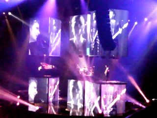 Muse - Cave - Casalecchio di Reno Futurshow Station - 11/21/2009