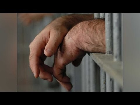 Jail inmates tops class 10 Uttar Pradesh Board examination| Oneindia News