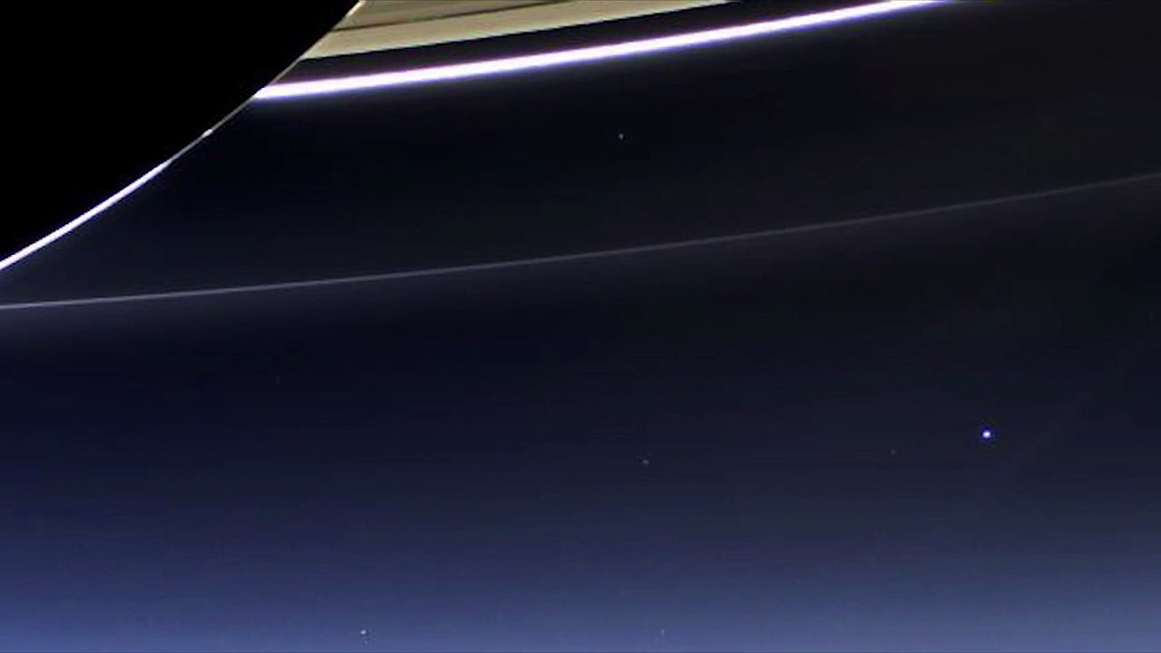 Así se ve la Tierra desde los anillos de Saturno
