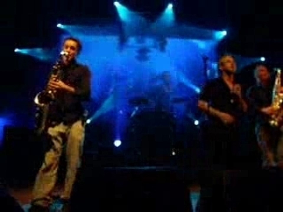 à part ça tout va bien - BV