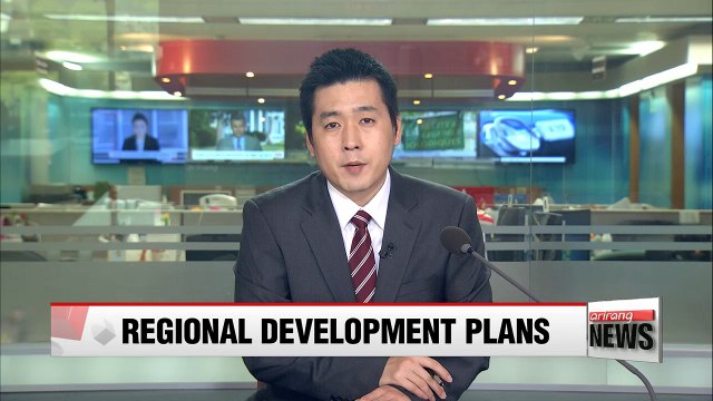 Ahn Cheol-soo promotes his pledges in Gyeongsangnam-do Province