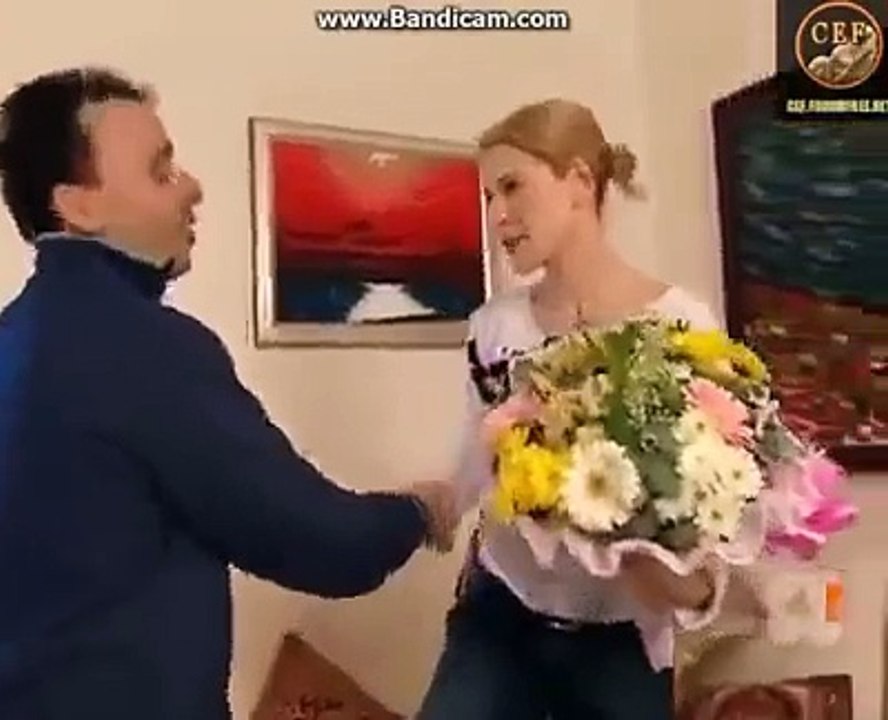 Blond women wirh leg cast in a interview