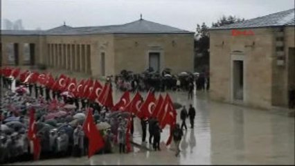 Milli Eğitim Bakanı Ismet Yılmaz, Çocuklarla Anıtkabir'i Ziyaret Etti