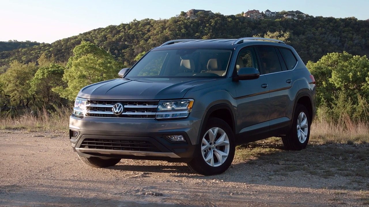 2018 Volkswagen Atlas SE Exterior interior, Driving