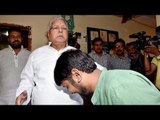 Kanhaiya Kumar touches Lalu Yadav's feet, gets trolled | Oneindia News
