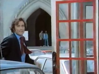 The Killer with a Thousand Eyes (1974) *Greek Subtitles* part 2/2