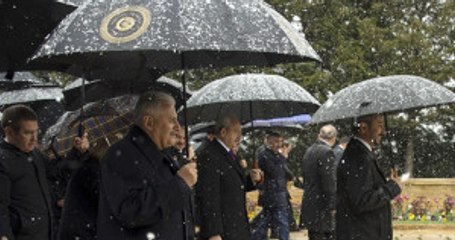 Anıtkabir'de Kar Altında Tören! Yıldırım ile Kılıçdaroğlu Rererandum Sonrası İlk Kez Yan Yana