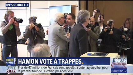 Benoît Hamon a voté à Trappes