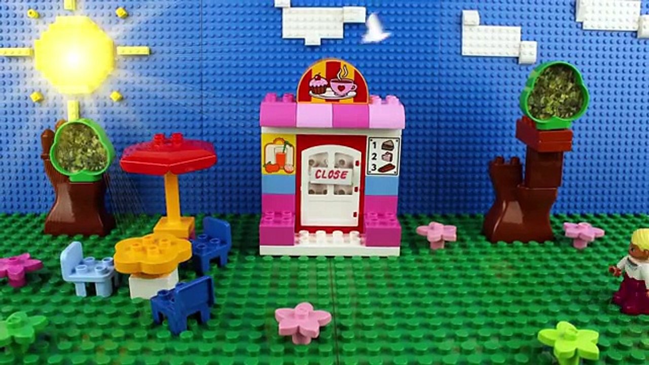♥ LEGO Sofia the First - Baking Pretzels for the Princesses (Episode 5)