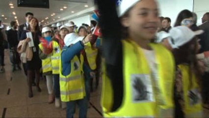 30 Öğrenci 23 Nisan'da İlk Kez Uçağa Bindi