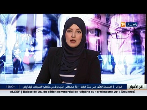 فرانسوا هولاند المنتهية عهدته يدلي بصوته في الانتخابات الرئاسية الفرنسية