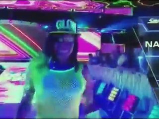 WWE SMACKDOWN 10-18-16 Alexa Bliss vs Naomi