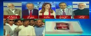 Ayaz Amir gives a befitting reply to Haroon Ur Rasheed when he was criticizing Imran Khan.